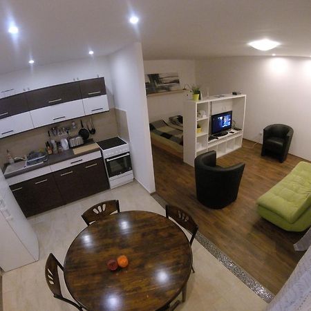 Belvaros Apartman Pécs Exteriör bild