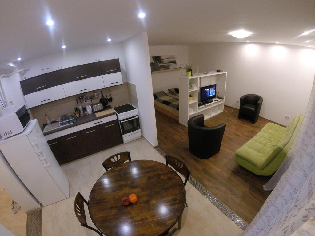 Belvaros Apartman Pécs Exteriör bild